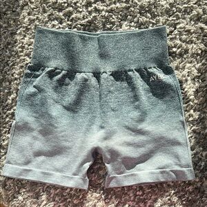 AYBLY Navy blue / Gray ombre shorts